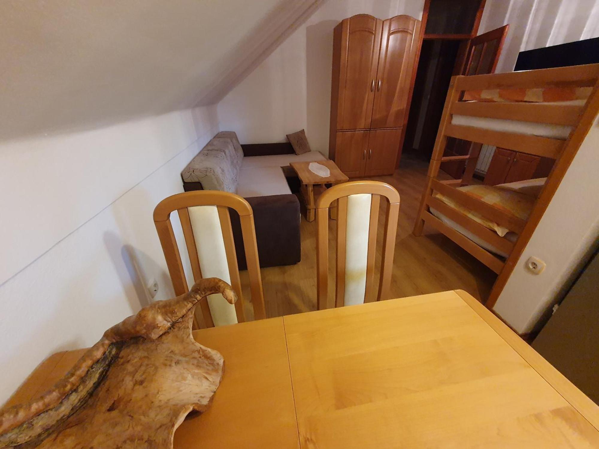 Miskar Rooms Cerknica Ruang foto