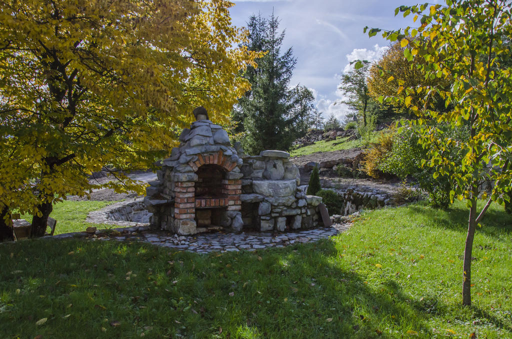Miskar Rooms Cerknica Bagian luar foto